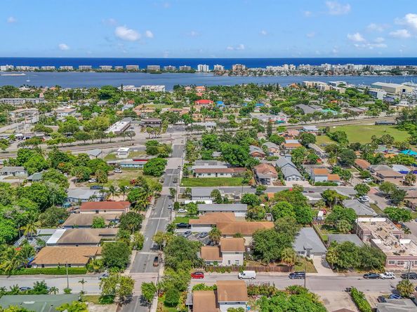 715 Washington Avenue 14, Lake Worth Beach FL 33460