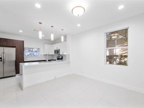 324 SW 14th Ct 324, Fort Lauderdale FL 33315
