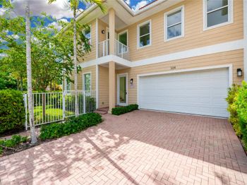 324 SW 14th Ct