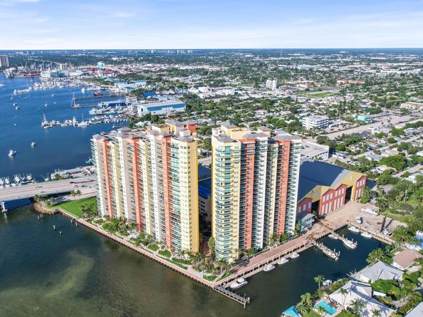 2640 Lake Shore Drive 2309, Riviera Beach FL 33404