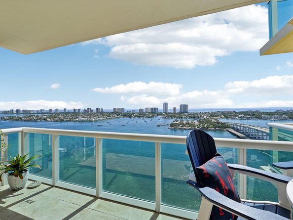 2640 Lake Shore Drive 2309, Riviera Beach FL 33404