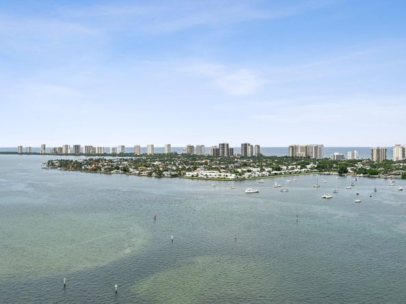 2640 Lake Shore Drive 2309, Riviera Beach FL 33404