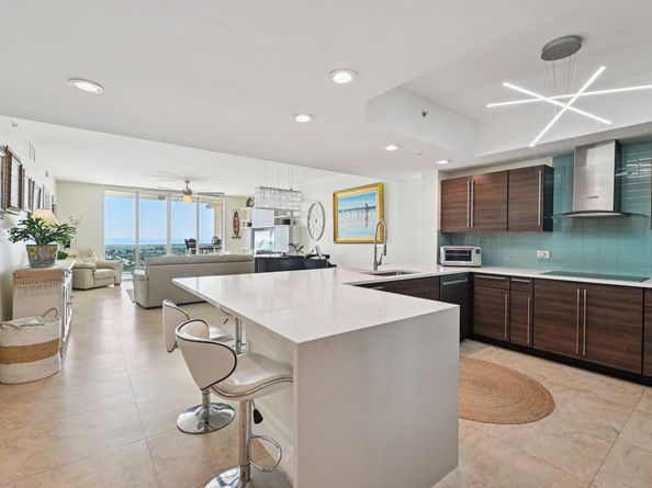 2640 Lake Shore Drive 2309, Riviera Beach FL 33404