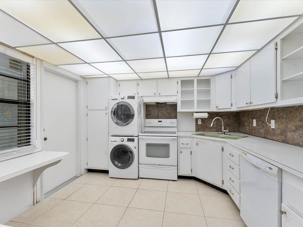 501 SW 11th Place 418, Boca Raton FL 33432