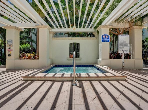 600 S Dixie Highway 352, West Palm Beach FL 33401