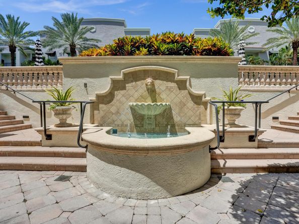 600 S Dixie Highway 352, West Palm Beach FL 33401