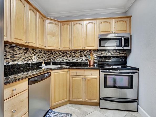 744 NE 14th Ave 4, Fort Lauderdale FL 33304