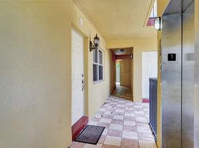 744 NE 14th Ave 4, Fort Lauderdale FL 33304