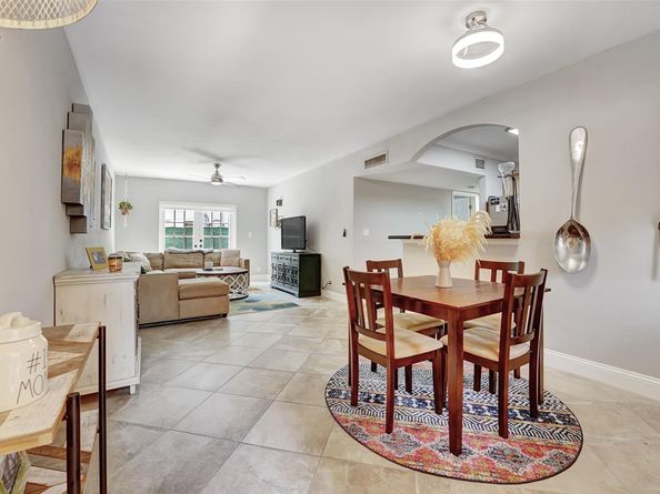 744 NE 14th Ave 4, Fort Lauderdale FL 33304