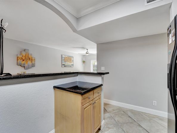 744 NE 14th Ave 4, Fort Lauderdale FL 33304