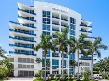 715 Bayshore Dr