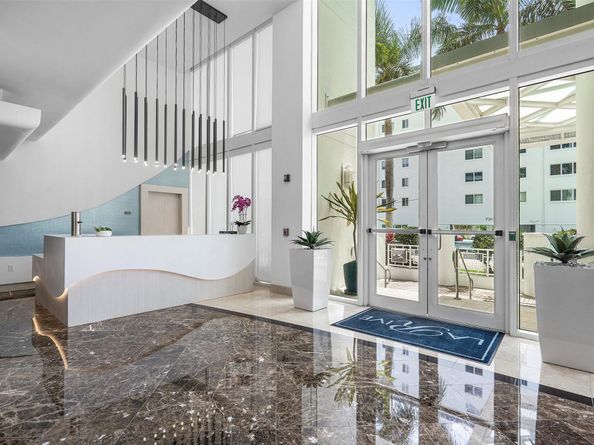 715 Bayshore Dr 1004, Fort Lauderdale FL 33304