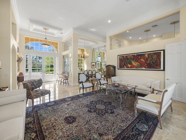 66 St James Drive, Palm Beach Gardens FL 33418