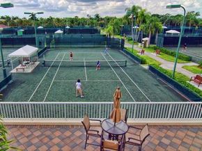 66 St James Drive, Palm Beach Gardens FL 33418