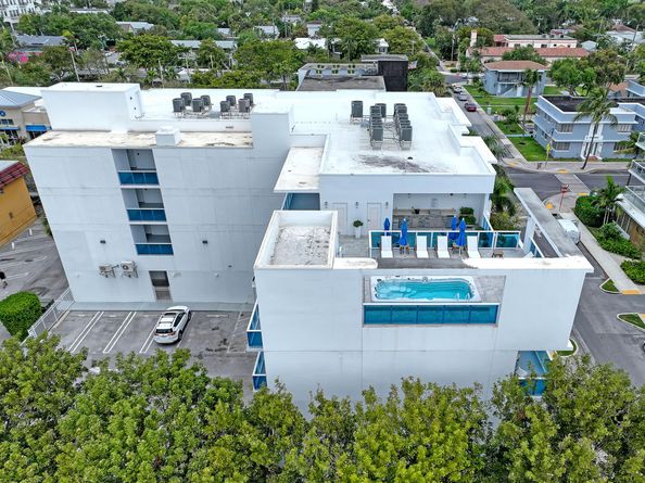 1 S Palmway 204, Lake Worth Beach FL 33460