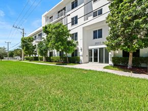 2651 NE 212th TER 201, Aventura FL 33180