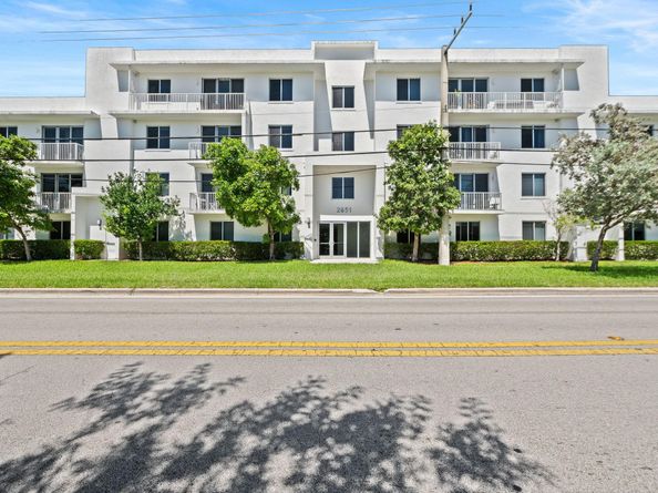 2651 NE 212th TER 201, Aventura FL 33180