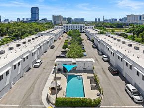 2651 NE 212th TER 201, Aventura FL 33180