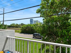 2651 NE 212th TER 201, Aventura FL 33180