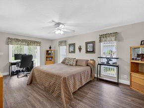 1733 NW 92 Way, Coral Springs FL 33071