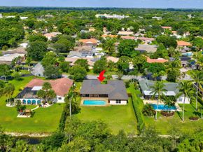 1733 NW 92 Way, Coral Springs FL 33071
