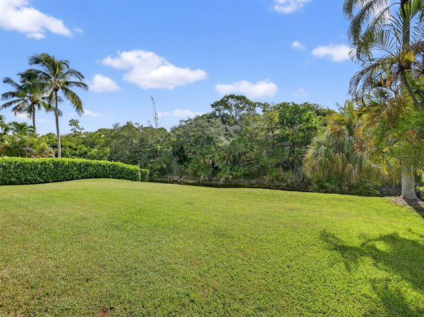 1733 NW 92 Way, Coral Springs FL 33071