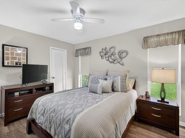 1733 NW 92 Way, Coral Springs FL 33071