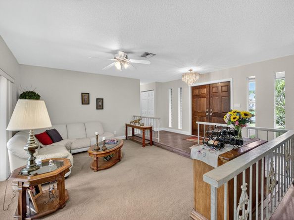 1733 NW 92 Way, Coral Springs FL 33071