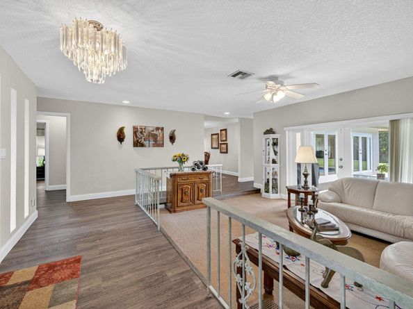 1733 NW 92 Way, Coral Springs FL 33071