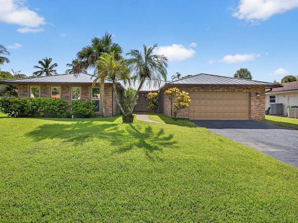 1733 NW 92 Way, Coral Springs FL 33071