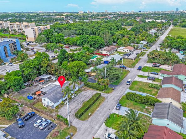 4861 Orlando Avenue, West Palm Beach FL 33417