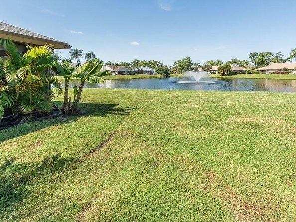 13335 Crosspointe Drive, Palm Beach Gardens FL 33418