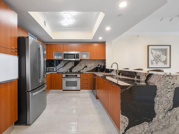 2650 Lake Shore Drive 2202, Riviera Beach FL 33404