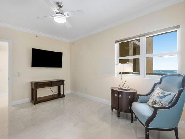 2650 Lake Shore Drive 2202, Riviera Beach FL 33404