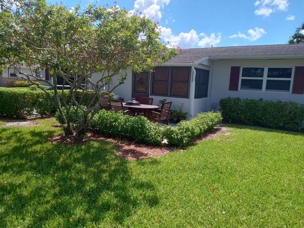 2761 Emory Dr B, West Palm Beach FL 33415