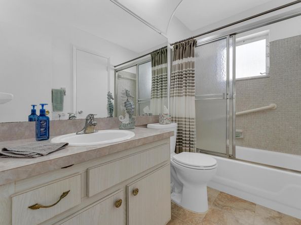 2641 W Golf Blvd, Pompano Beach FL 33064