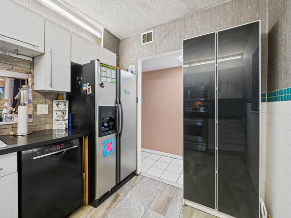 2840 Somerset Dr 317M, Lauderdale Lakes FL 33311
