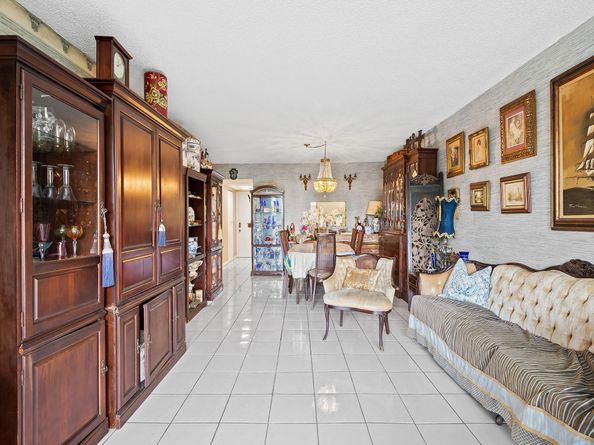 2840 Somerset Dr 317M, Lauderdale Lakes FL 33311