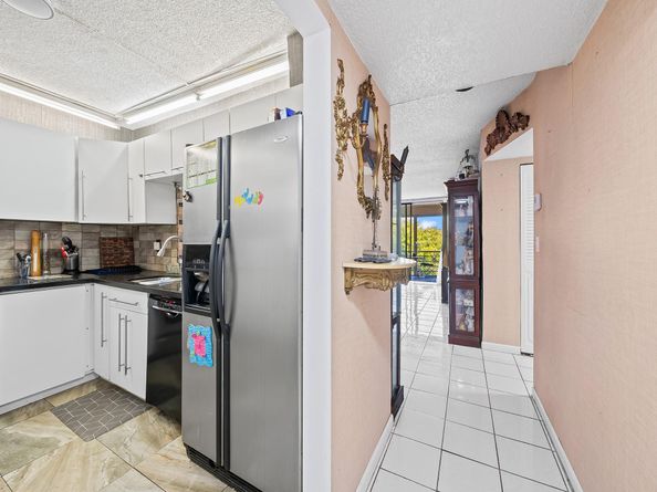 2840 Somerset Dr 317M, Lauderdale Lakes FL 33311
