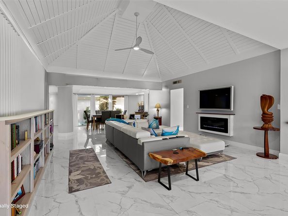 5100 Yellow Pine Ln, Tamarac FL 33319