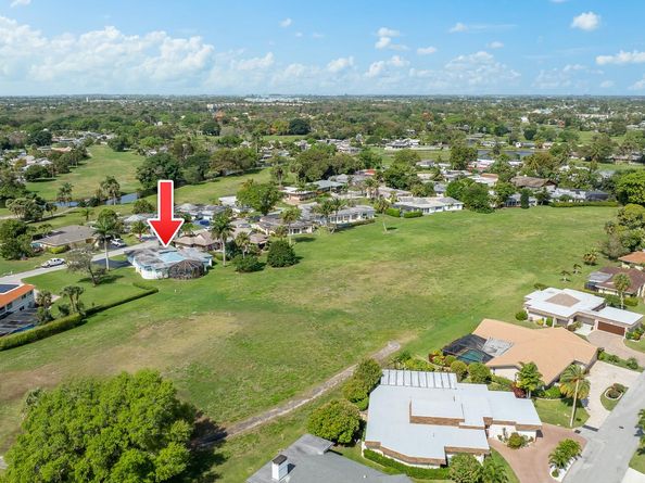 5100 Yellow Pine Ln, Tamarac FL 33319