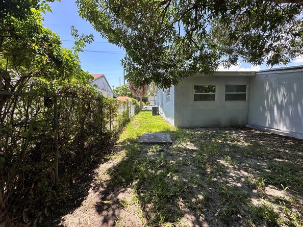 840 W 1st Street, Riviera Beach FL 33404