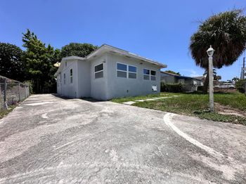 840 W 1st Street