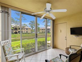 336 Pine Ridge Circle B1, Greenacres FL 33463