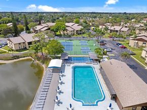 336 Pine Ridge Circle B1, Greenacres FL 33463