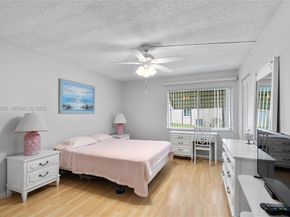 336 Pine Ridge Circle B1, Greenacres FL 33463