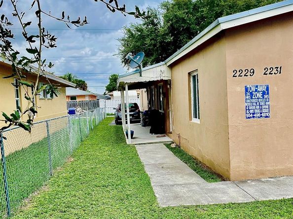 2229-31 Farragut St, Hollywood FL 33020