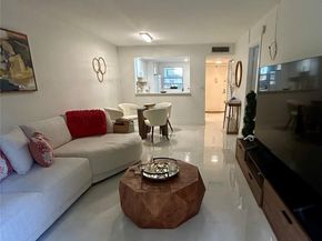 3060 Holiday Springs Boulevard 102, Margate FL 33063