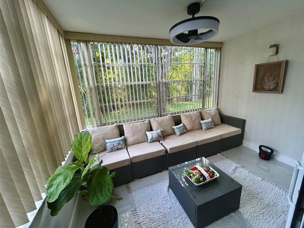 3060 Holiday Springs Boulevard 102, Margate FL 33063