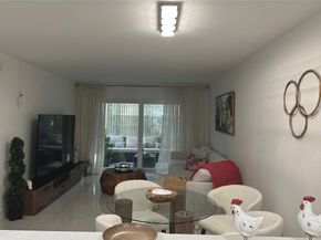 3060 Holiday Springs Boulevard 102, Margate FL 33063